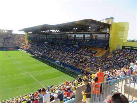 United are about to make a double change. Pat's Football Travels Blog: 30/09/18 Villarreal CF 0 - 1 ...