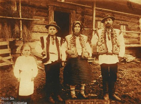 Familie De Tarani In Anii Primului Razboi Mondial Probabil Din Bucovina