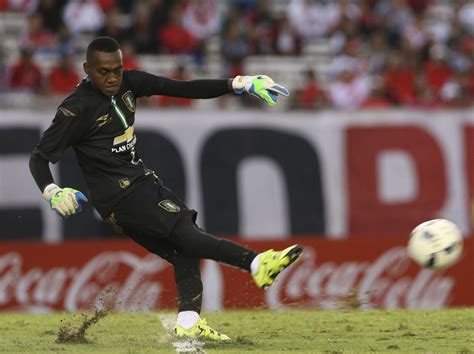 17 de agosto de 2021. Ter Stegen manda un mensaje de ánimo al portero colombiano ...