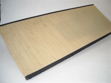 Rhode tatami matten werden speziell für die anforderungen der fernöstlichen kampfsportarten entwickelt und produziert. Tatami mat - Prop Hire and Deliver