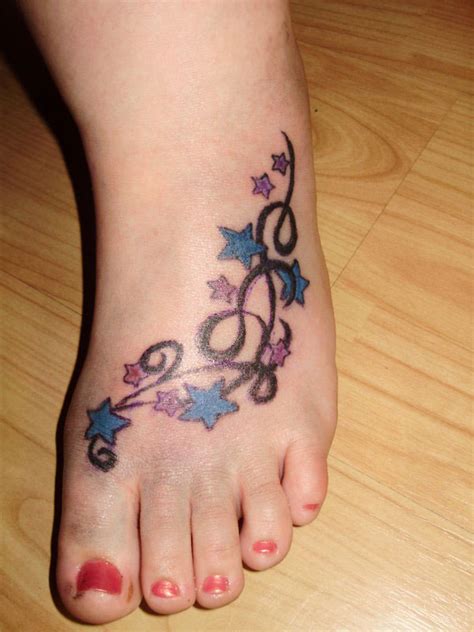 Star tattoos on foot picture 3. 25 Cool Star Tattoos On Foot - SloDive
