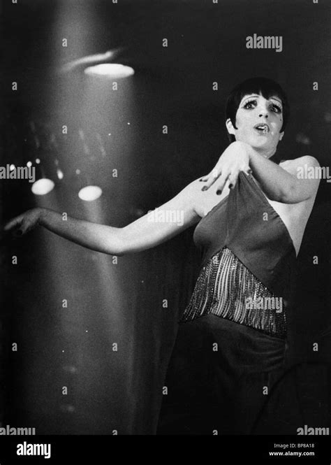 Liza Minnelli Cabaret Stock Photos And Liza Minnelli Cabaret Stock Images