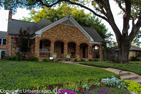 Houston 3 bedroom apartments for rent. Vibrant Inner Loop Landscape - Eclectic - Exterior ...