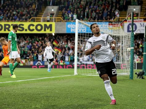 This is the national team page of fc bayern münchen player serge gnabry. Löw adelt Goalgetter Gnabry: "Extrem hohes Niveau ...