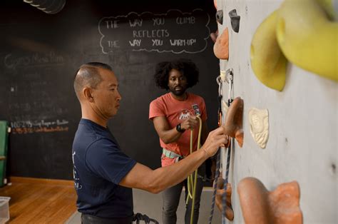 Climbing Classes | Mesa Rim Mission Valley