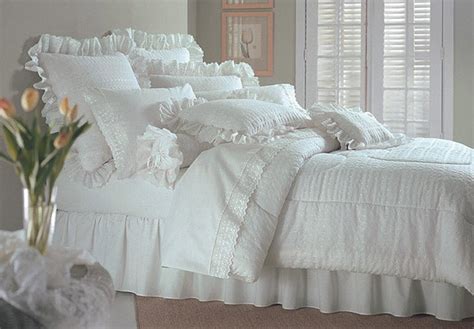 Shop Laurens White Lace Comforter Ensemble With 200 Tc Sheet Set