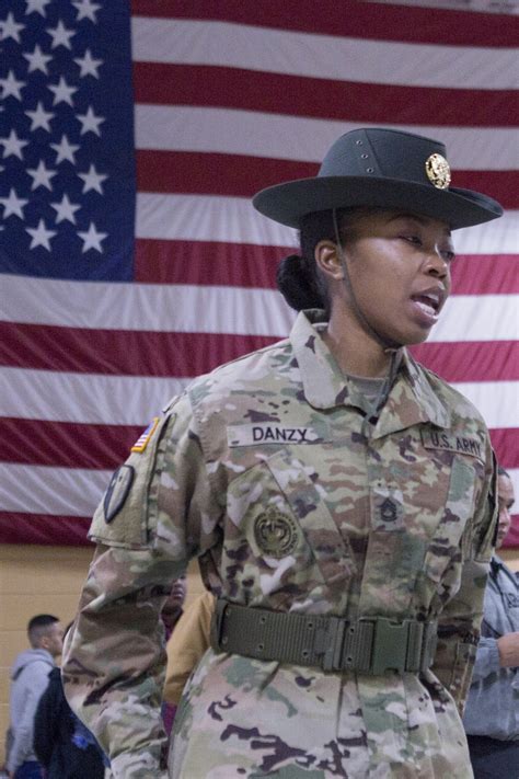 DVIDS Images New Jersey Army National Guard S First Female Drill