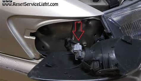 DIY, change the parking and turn signal on Toyota Camry 1997-2001