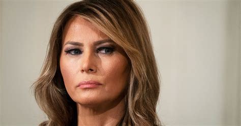 melania trump reportedly won t welcome jill biden in first lady tradition