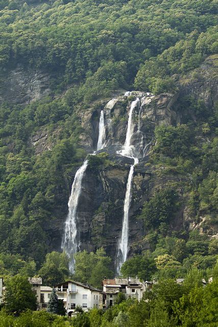 Acquafraggia Falls Borgonuovo Di Piuro Lombardy Italy Paesaggi Viaggi