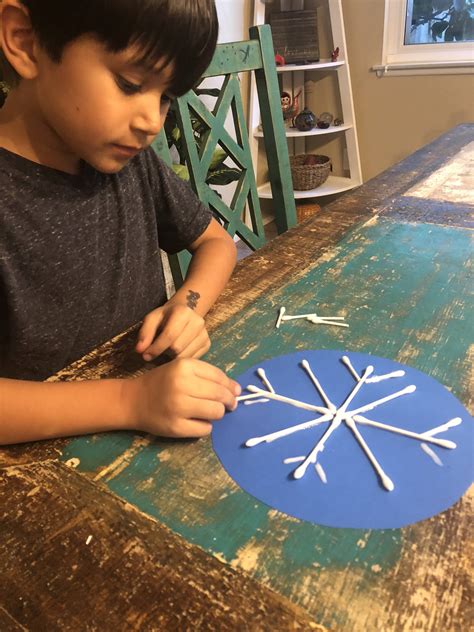 Winter Steam Symmetrical Snowflakes Green Kid Crafts