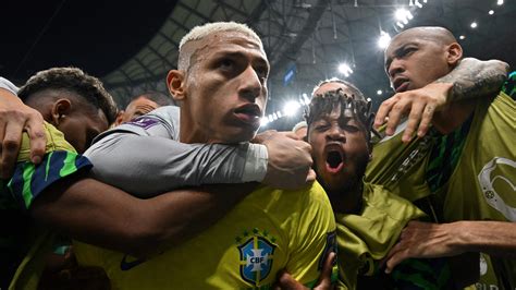 brazil 2 0 serbia richarlison scores twice as favourites kick off world cup campaign in style
