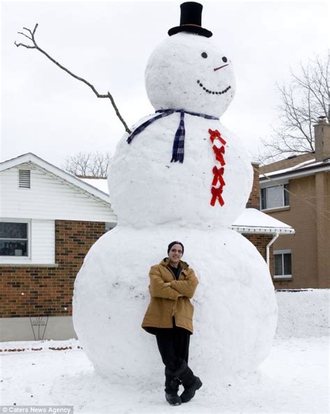 Man Builds Worlds Biggest Snowman In His Front Garden But Why On