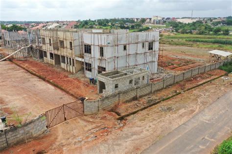Cctv footage shows the moment a lady allegedly set a popular supermarket ablaze in abuja. 5 Bedroom luxury terrace duplexes located at Lokogoma ...