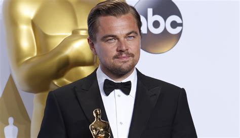 Leonardo Dicaprio Wins His First Oscar For Best Actor Oscars 2016