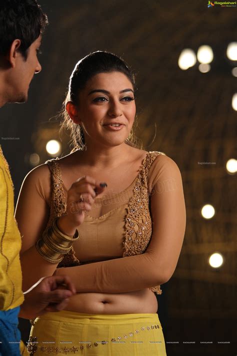 Recipe Hansika Motwani Showing Her Plumpy Navel And Hanging Melonshot