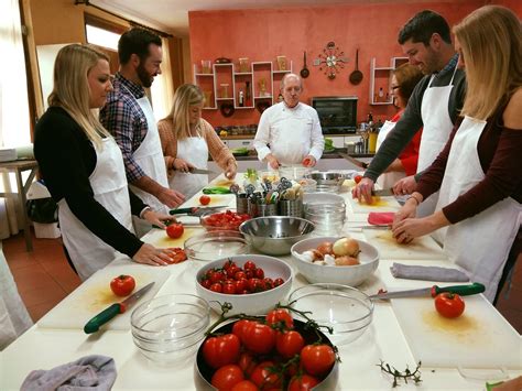 10 Of The Best Cooking Classes In Italy Travelmag 2022