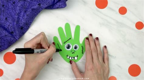 Easy Handprint Zombie Craft For Kids Halloween Paper Crafts