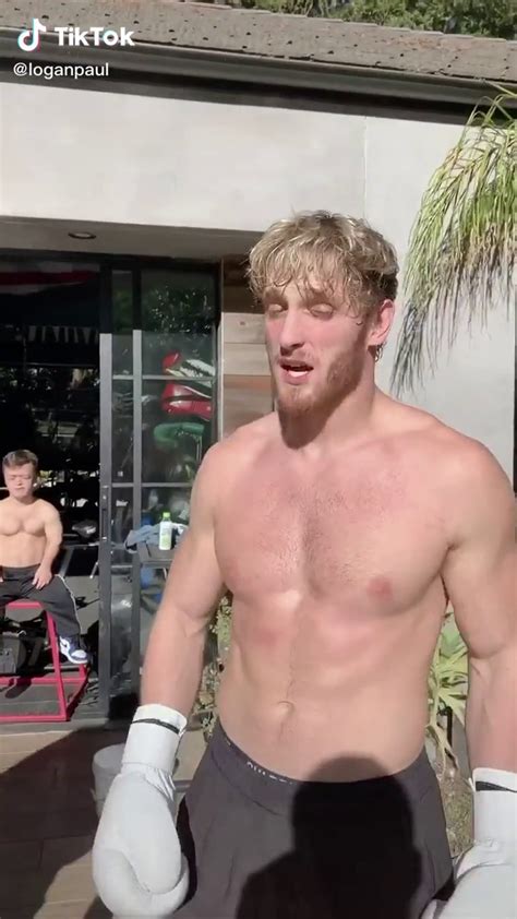 Alexis Superfan S Shirtless Male Celebs Logan Paul Shirtless In Miami My Xxx Hot Girl