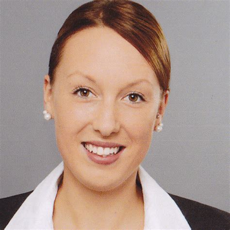 Creditplus hat zu verschiedenen anliegen spezielle hotlines eingerichtet. Daniela Prößl - Gebietsleiterin Automotive - CreditPlus ...