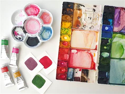 Guide To Watercolour Palettes The Best Paint Palette Emily Wassell
