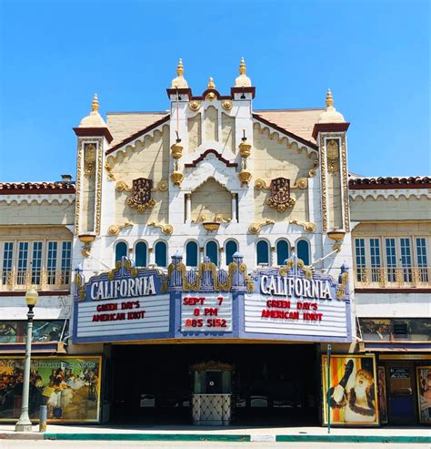 California Theatre Cinema Voyager