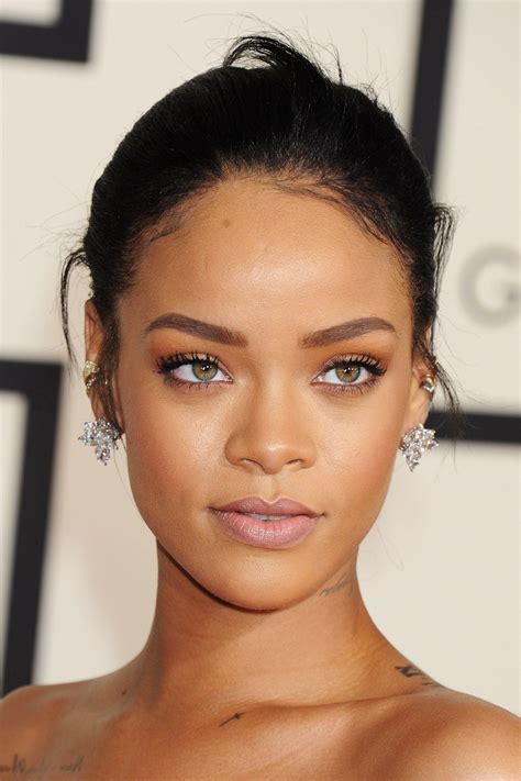 Grammy Awards February 2015 Rihanna Makeup Makeup Looks Natural