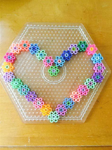 Pin By Andrea Abou Bakr On Bügelperlen Vorlagen Hama Beads Design