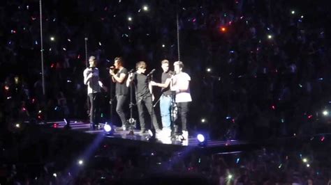 Moments • One Direction Concert Sydney 261013 Youtube