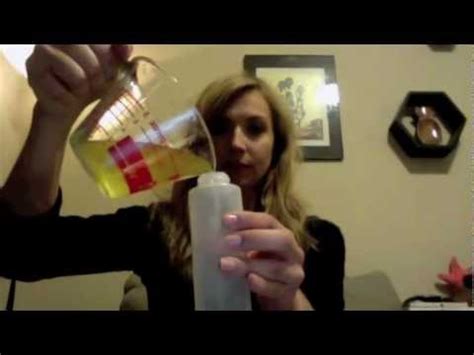 I take 2 parts, honey, to 3 parts coconut oil and heat it in a pan until it is liquidy. DIY Overnight Hair Mask - YouTube