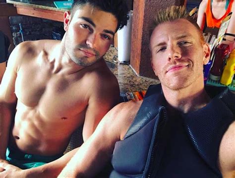 This Walking Dead Actor Took A Photo With A Gay Porn Star And Social