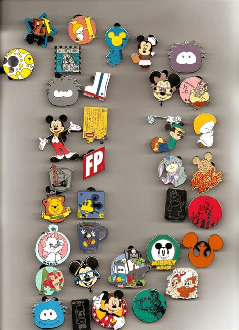 Disney World Disneyland Trading Pins Pin Lot Of 400 Free Priority Shipping