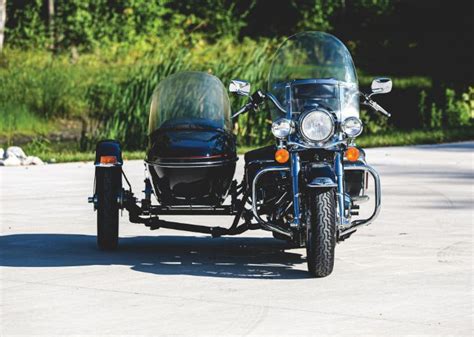 Sidecar 1999 Harley Davidson Road King Is A Rare Sight With Just 800