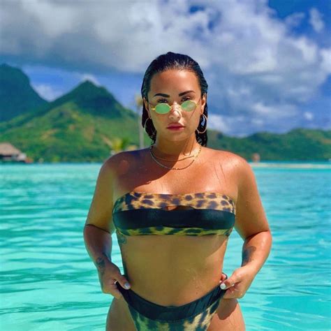 Demi Lovato In Bikini On Vacation In Bora Bora May Hawtcelebs Hot Sex Picture