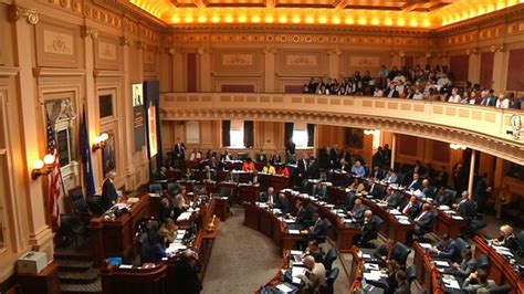 virginia senate house pass bills which would ban assault weapons