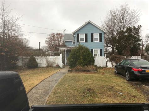 2578 Bellmore Ave Bellmore Ny 11710 Mls 3006456 Redfin