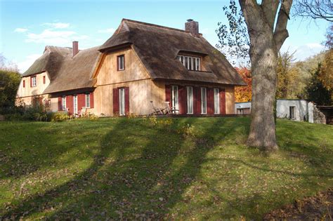 Bewertungen, hotelbilder & top angebote: Haus in Ahrenshoop | Müller Reimann Architekten