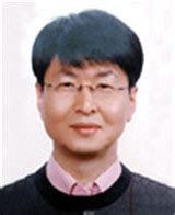 제가 교수생활을 시작할 즈음인 1996년도 한약분쟁으로 한약은 독성에 대해 불안하고 비과학적이다라는 국민적인 불신을 극복해야 했다. 영산대학교 전기전자공학과