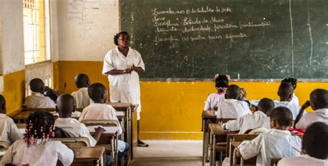Comissão Tenta Integrar Alunos Que Ficaram Sem Escola Em Luanda Por Falta De Vagas Ver Angola