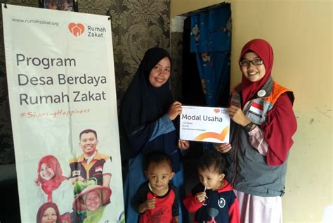 Bantuan yang diberikan adalah dalam bentuk wang atau peralatan perniagaan dengan harapan golongan ini berupaya menjalankan. Rumah Zakat Berikan Bantuan Modal Usaha | Republika Online