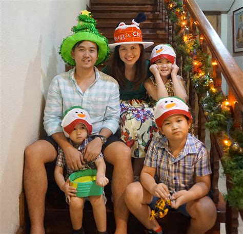 Mrsmommyholic Crazy Christmas Hat Party