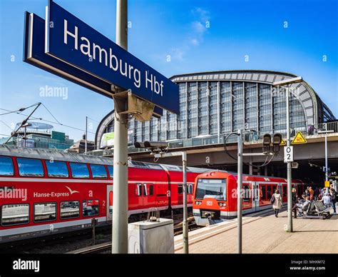 Hamburg Hauptbahnhof Hbf Hamburg Central Station Opened In 1906 It Is