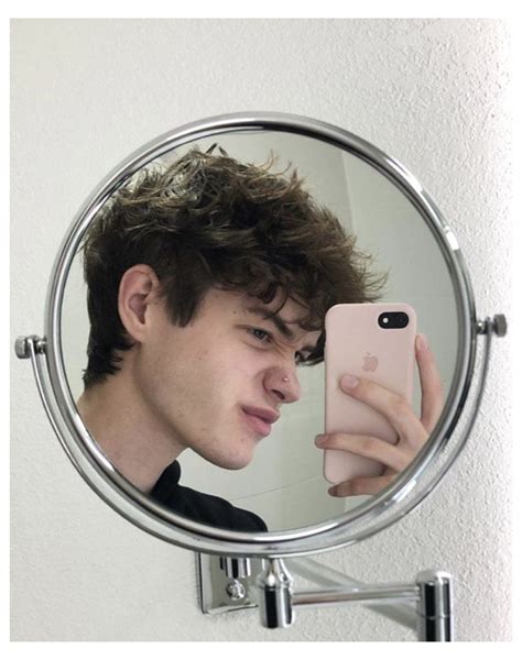 93 Grunge Aesthetic Boy Mirror Picture Iwannafile