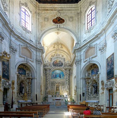 One venetian family, full of entrepreneurial spirit, saw great potential in the remains of the ex chiesa santa chiara on the venetian island of murano. Santa Chiara Church in Lecce, Italy.