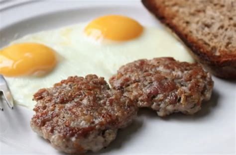 Foodista How To Make Homemade Breakfast Sausage Patties