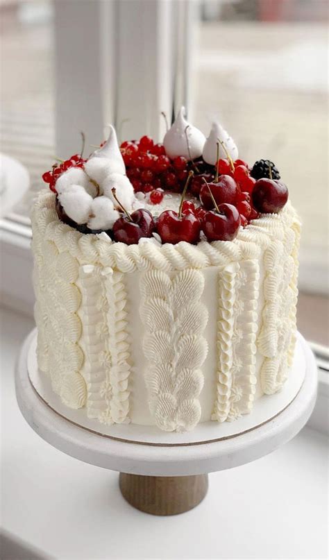 Winter Cake Ideas Must Try This Winter Season White Sweater Cake