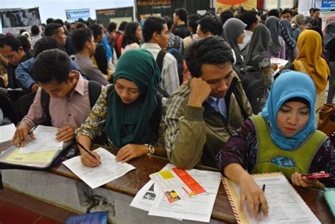 Demikian surat lamaran pekerjaan ini saya buat, atas pertimbangan dan perhatianya saya ucapkan terimakasih. Contoh Surat Izin Kerja Di Pabrik Contoh Surat Izin lamar ...