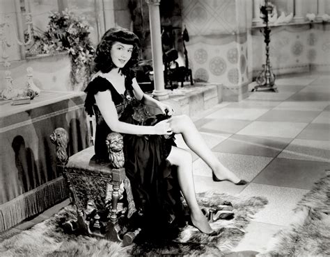 Maria Montezs Feet