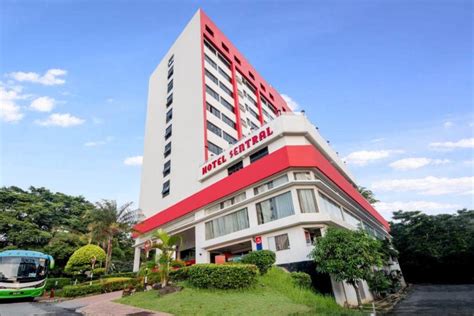 Discover johor bahru while staying at our malaysia hotel. Booking Taxi from Singapore to Hotel Sentral Johor Bahru