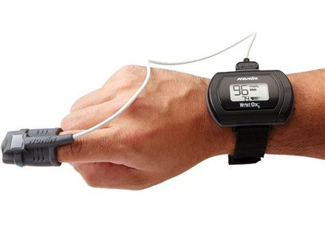 Knowing the pulse oximeter o pulse oximeter quiz 2 o what does the pulse oximeter measure in many countries pulse oximetry is mandatory for monitoring patients during anaesthesia. WristOx2® Model 3150 with USB | Nonin